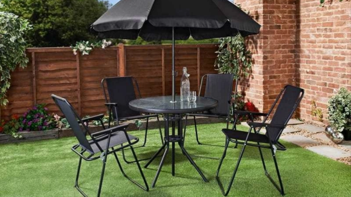 B&M slashes price of six-piece garden set from £60 to just £10 – Proper